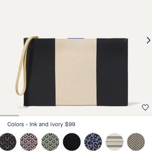 NWOT Rothy's wristlet in ivory/black